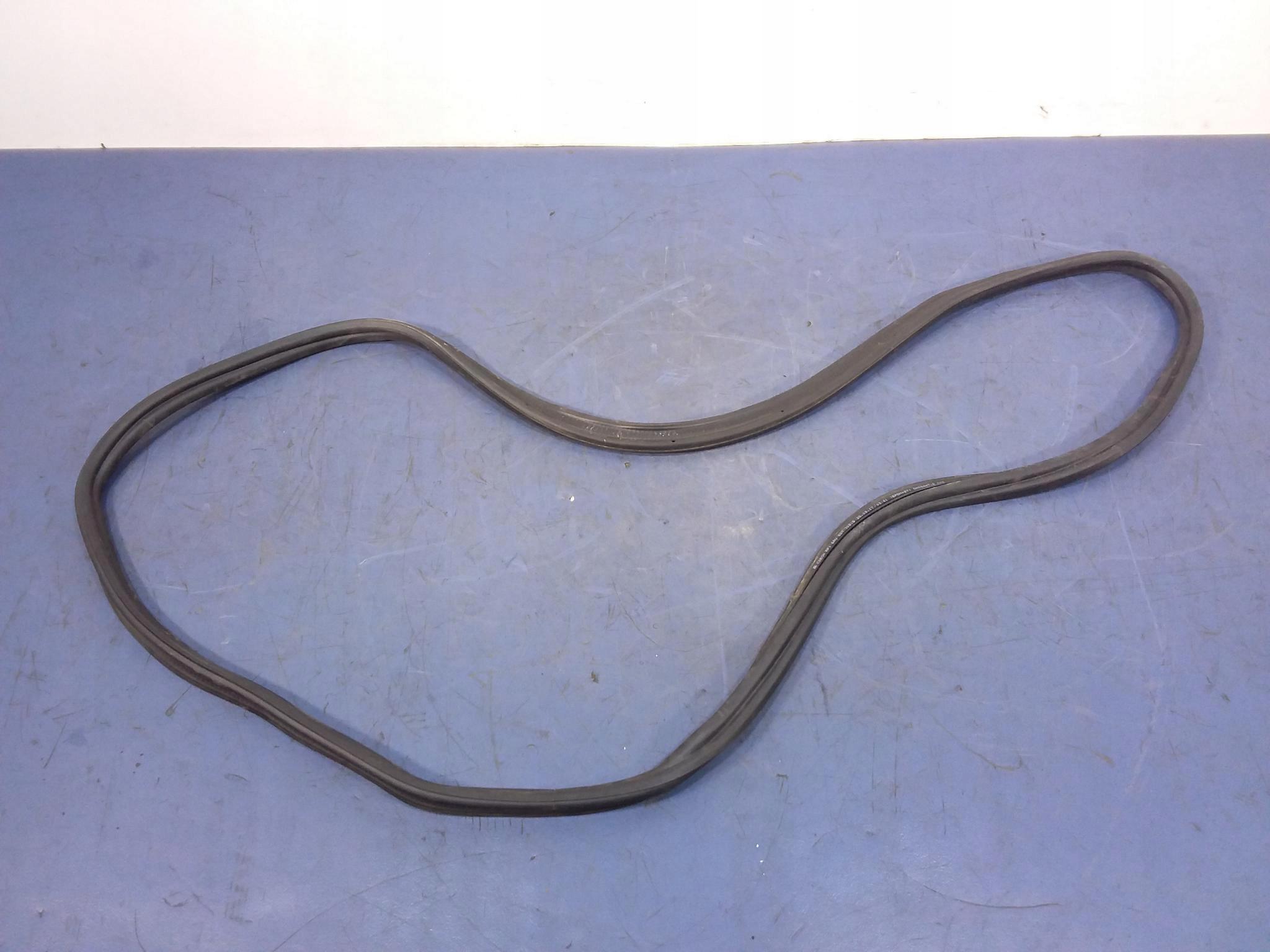 POLO V 6R СЕДАН ПРОКЛАДКА БАГАЖНИКА 6RU827705B