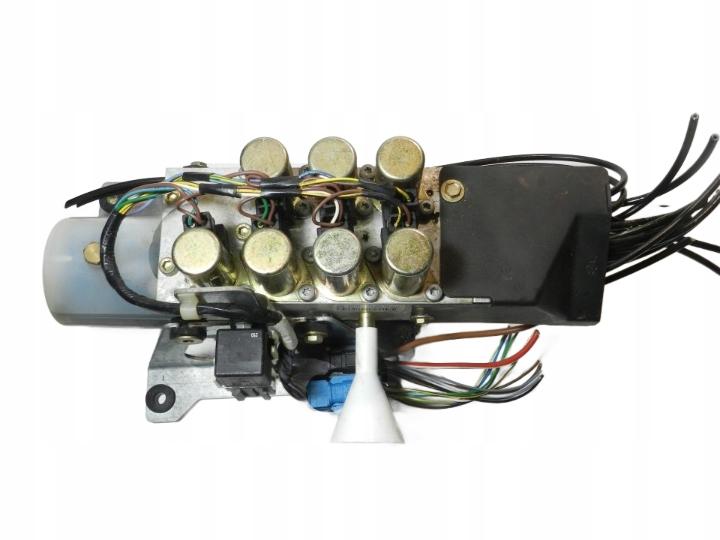 Насос даху CLK W208 A2088000030 A2088001048