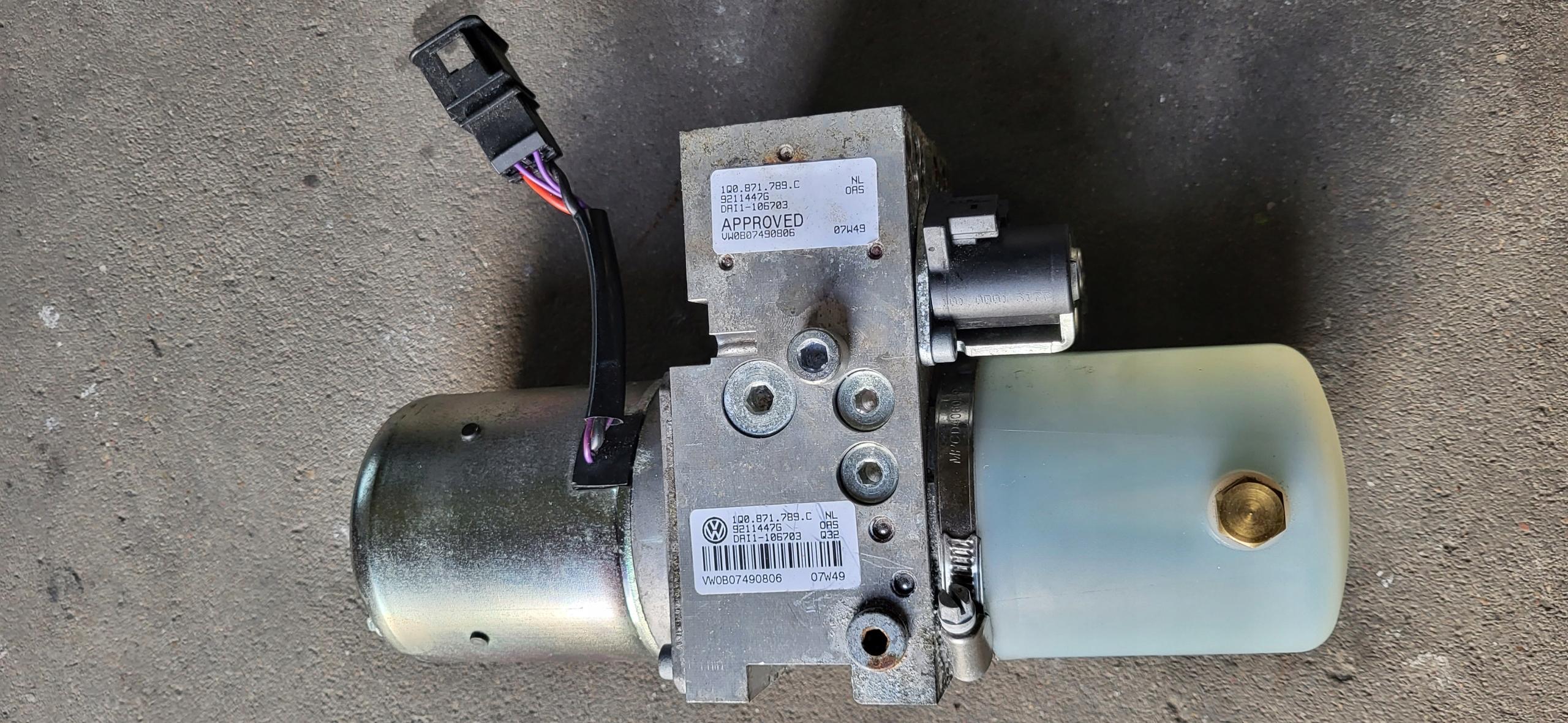 Насос даху VW EOS 1Q0871789C 100% ефективний