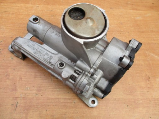 Масляний насос PEUGEOT 1.4 1.6 VTi THP SHW V761435880