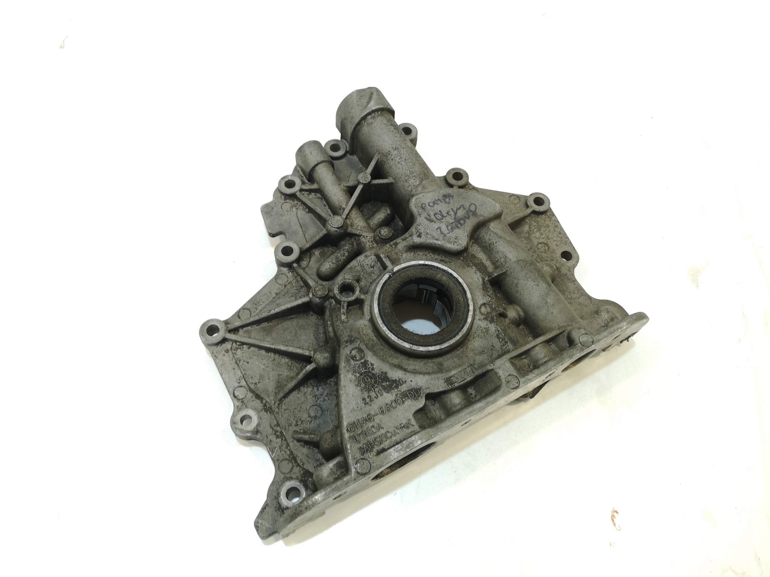 Масляный насос RANG ROVER 4.4 D V8 TDV8 6H4Q-6600-DD