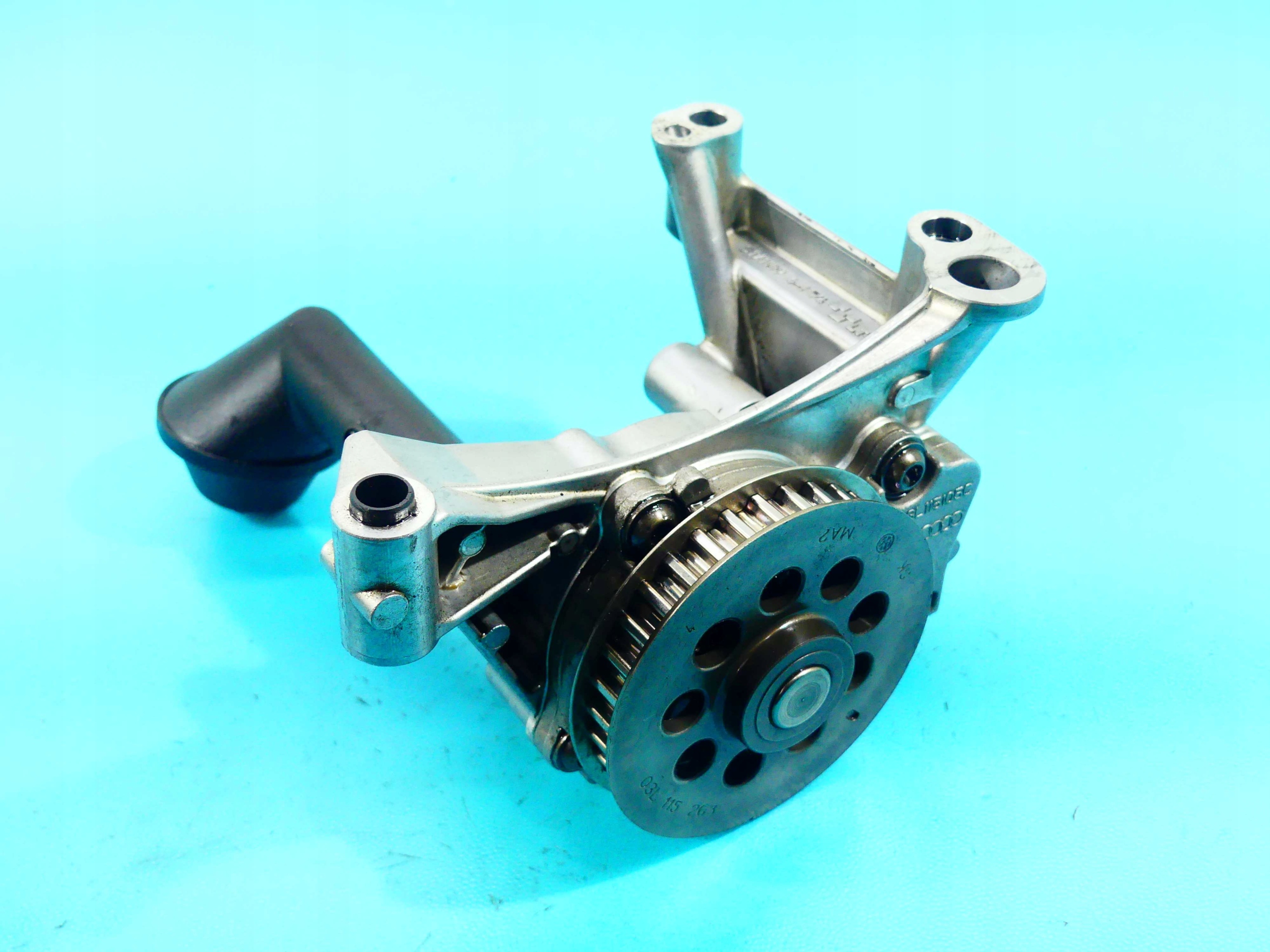 03L115263, 03L115105C - МАСЛЯНЫЙ НАСОС SEAT ALTEA XL LIFT 1.6 TDI