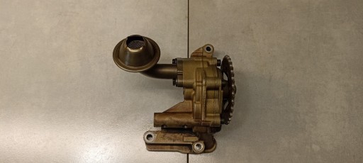 Масляний насос VW PASSAT B5 ALZ 06A115121