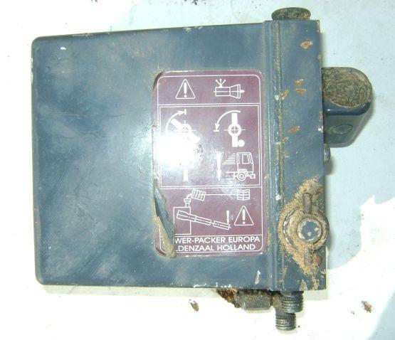 ПІДЙОМНИЙ НАСОС IVECO EUROTECH TRAKKER