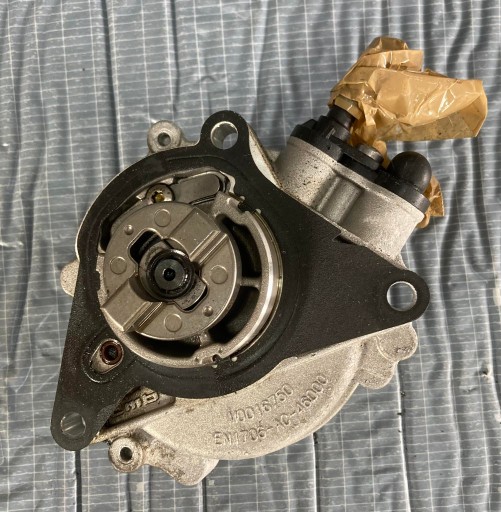 НАСОС VACUM PEUGEOT 208 И 1.2 VTI 110TYS 9827166480