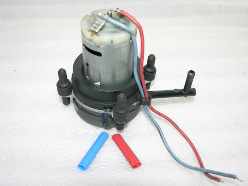 8D0862257 - Насос центрального замка AUDI A3 A4 A6 компрессор