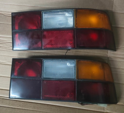 924, - Porsche 924 944 Правая задняя лампа