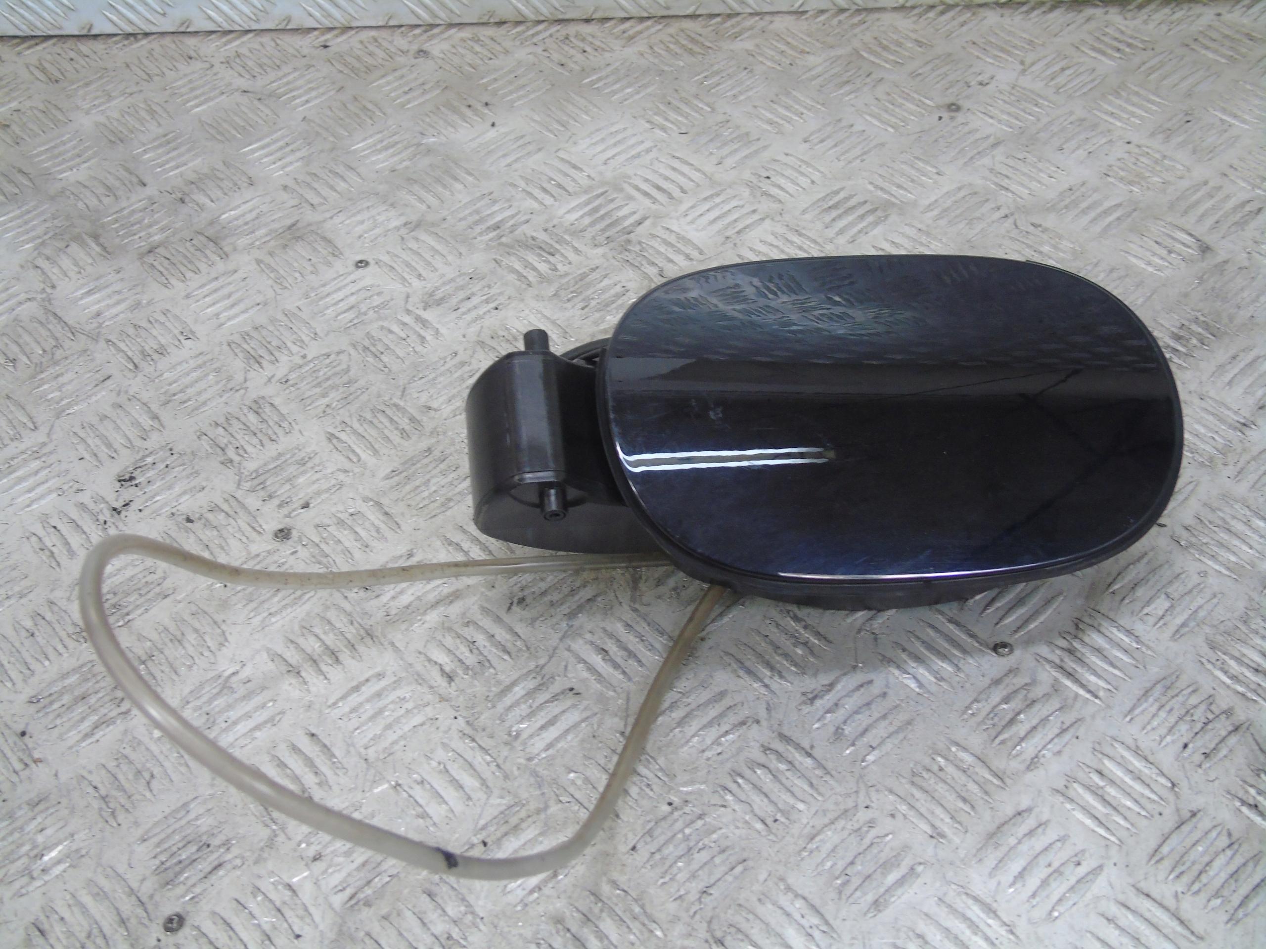 КРЫШКА ТОПЛИВНОГО БАКА PORSCHE CAYENNE FL 7P5809857C