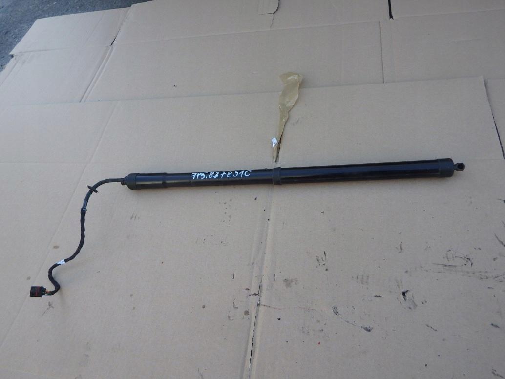 PORSCHE CAYENNE II 7P ПРИВІД ЗАСЛІНКИ 7P5827851