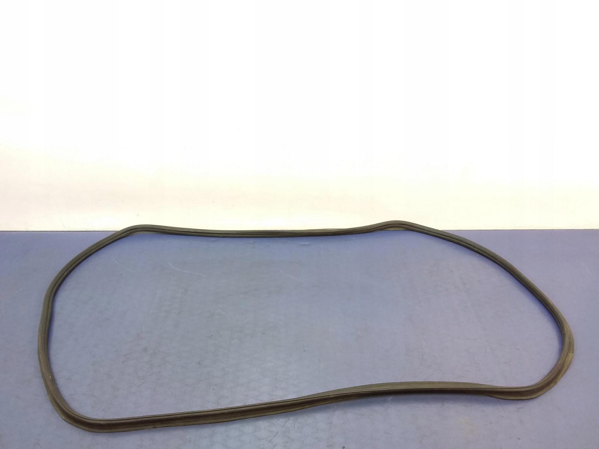 PORSCHE CAYENNE II 7P5 ПРОКЛАДКА КРИШКИ БАГАЖНИКА