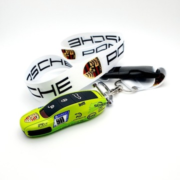 ЧЕХОЛ PORSCHE С ДИСТАНЦИОННЫМ ПОВОДКОМ