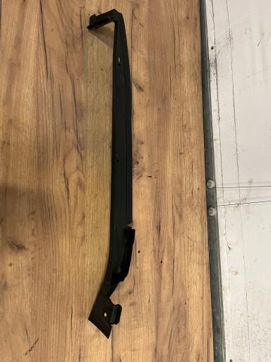 95B851778B 95B.851.778.B - PORSCHE MACAN LIFT БРЫЗГОВИК ПРАВЫЙ 2021