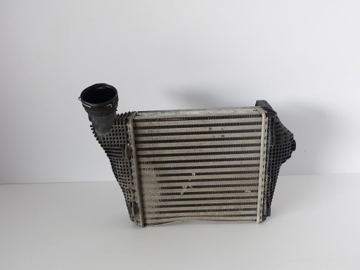 95B145804B - PORSCHE MACAN TURBO GTS 14-18 ИНТЕРКУЛЕР ПРАВЫЙ