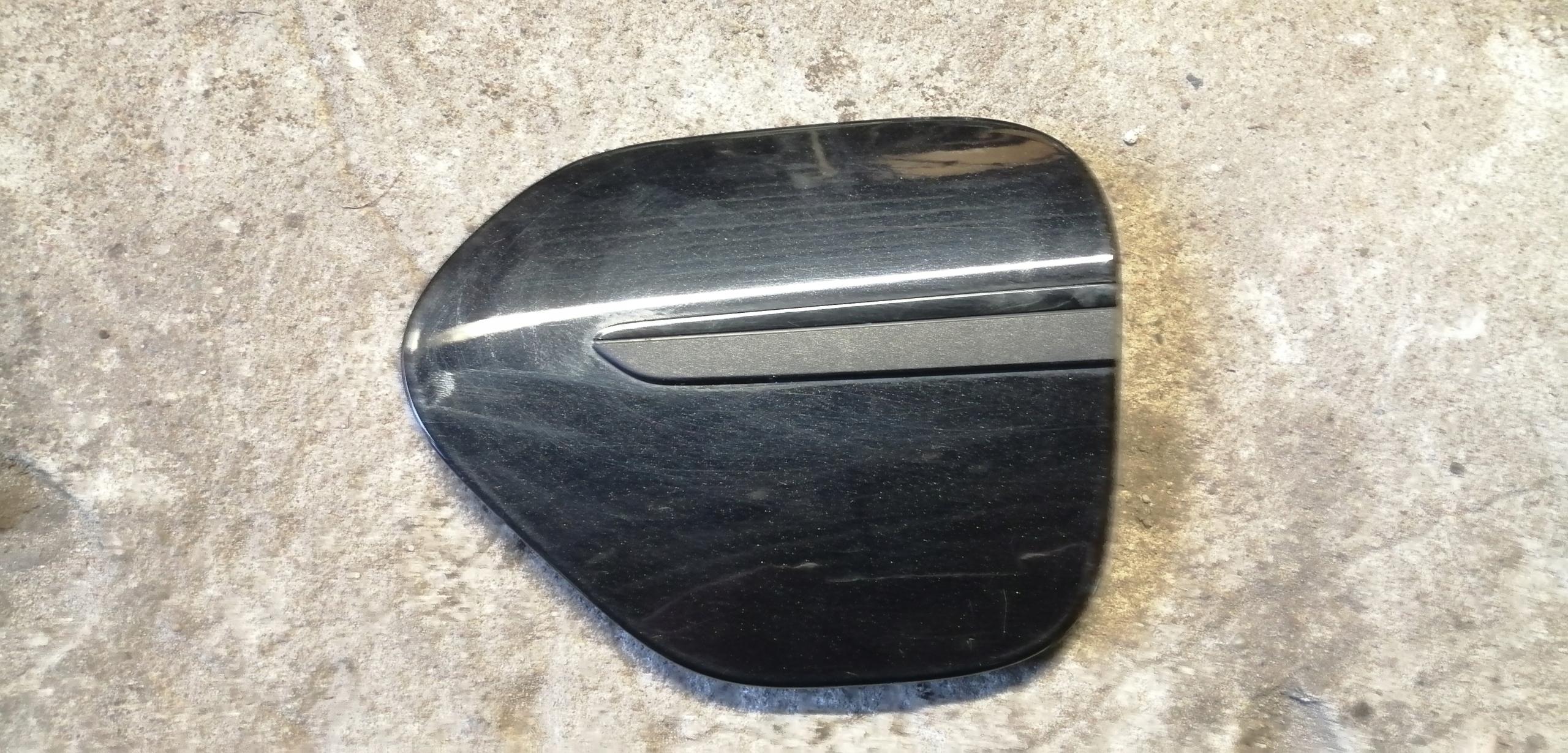 КРЫШКА ТОПЛИВНОГО БАКА PORSCHE TAYCAN 9J1821323A