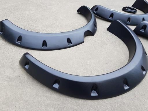 FF-TT06B - ПЛАСТИКОВІ РОЗШИРЮВАЧІ 7 СМ ДЛЯ КОЛІСНИХ АРК MITSUBISHI L200 (06-15)