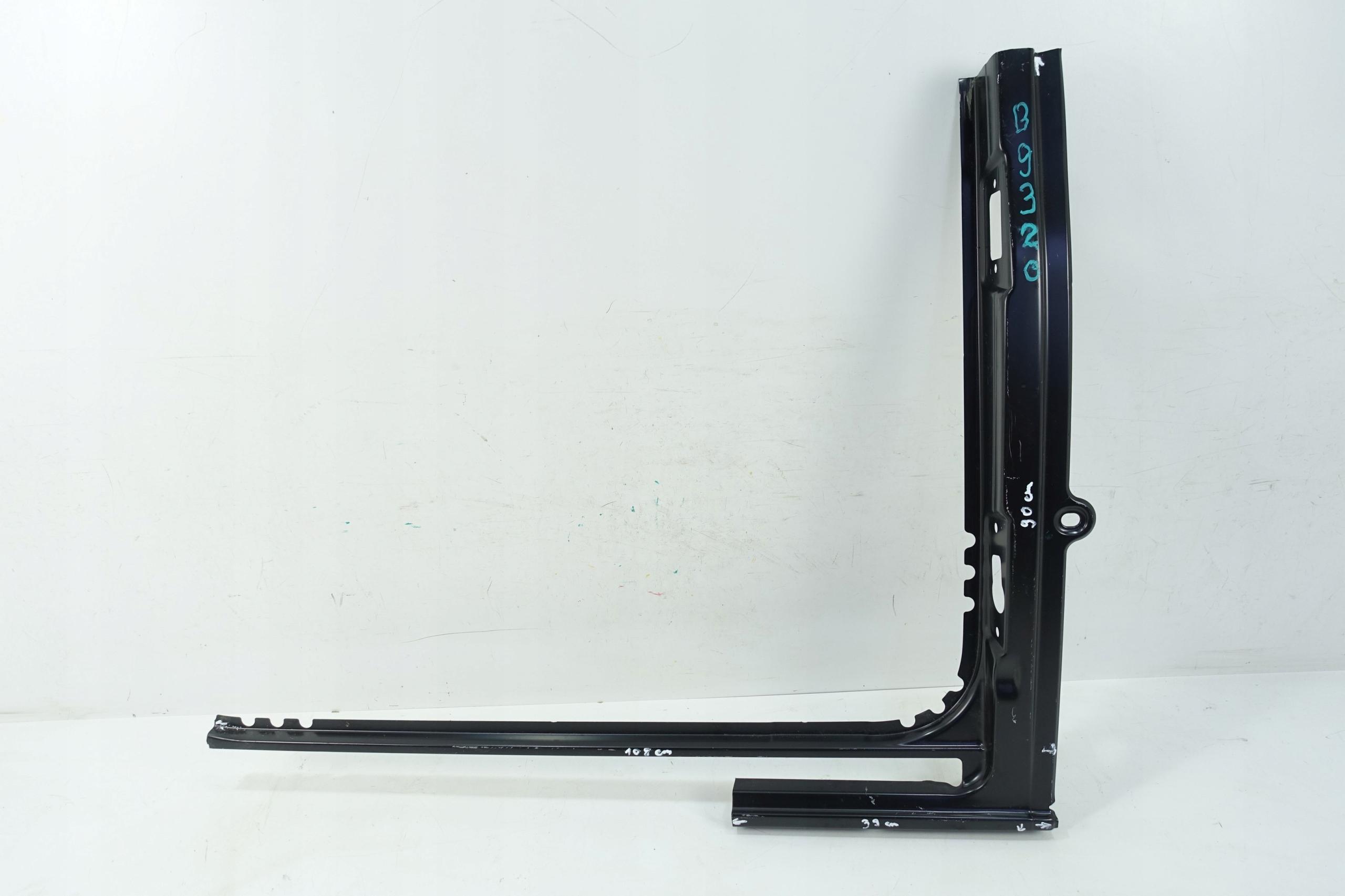 Обшивка порога правая стойка VW TRANSPORTER T5 T6