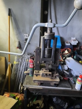 ПРЕС ГВИНТОВИЙ (Нім.)