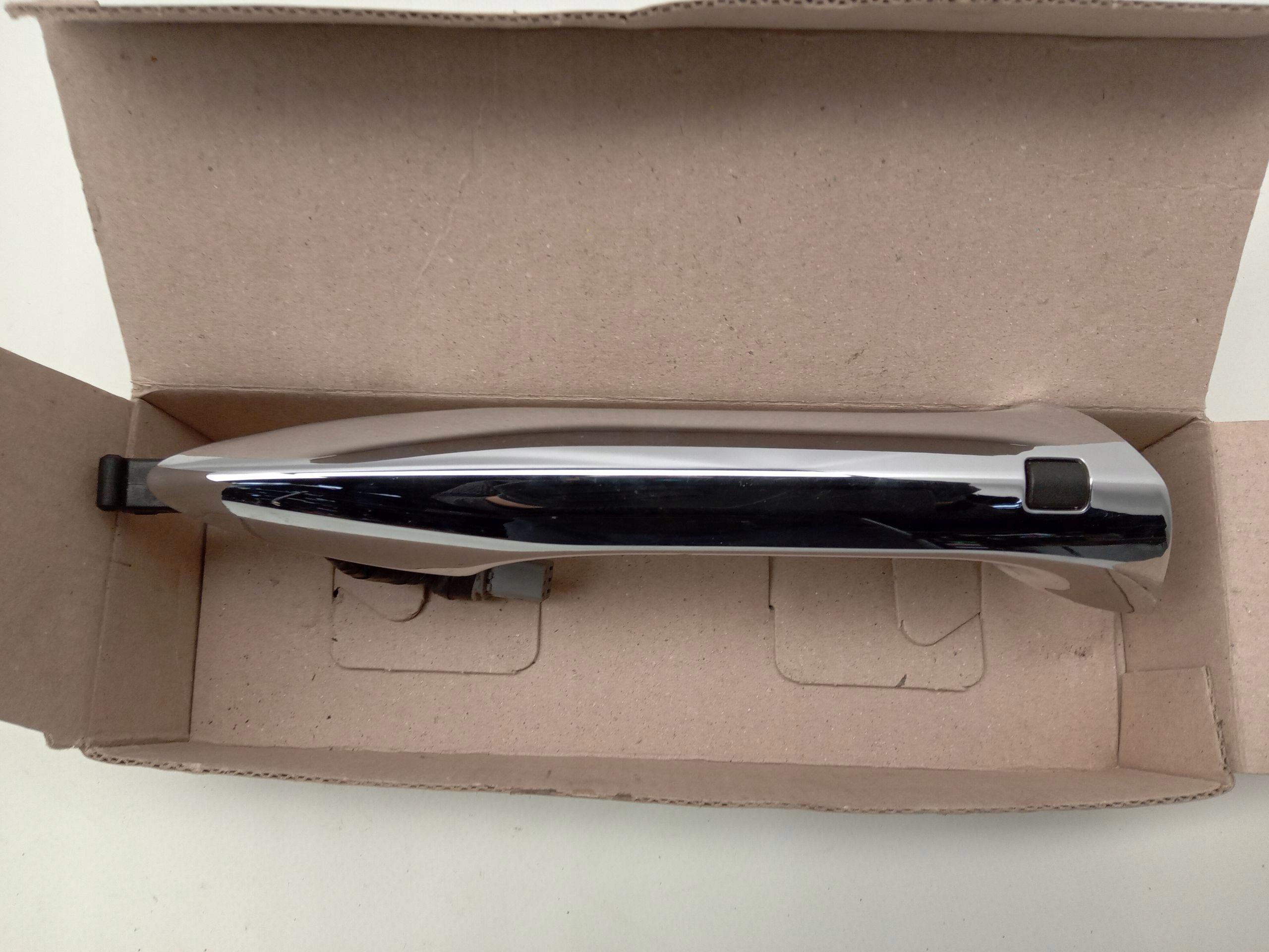 82661-A5221 - Правая передняя дверная ручка Keyless HYUNDAI I30