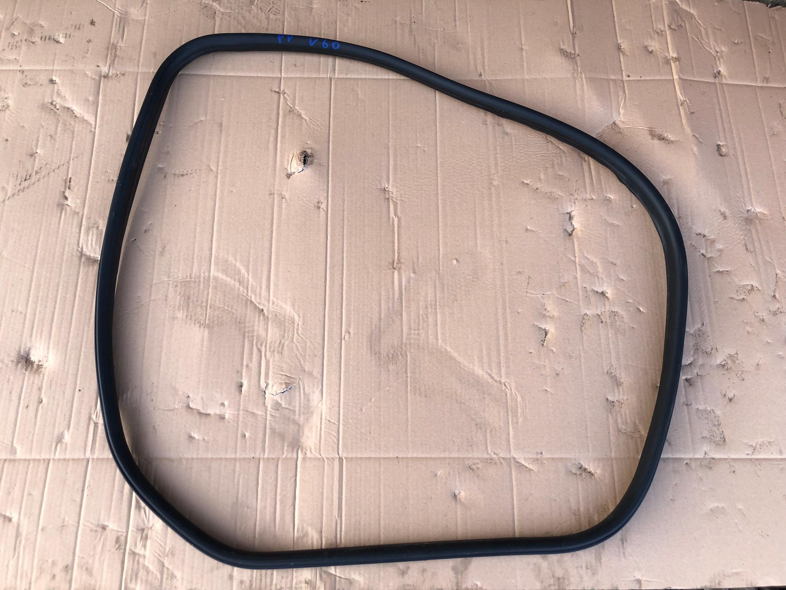 Права передня передня ущільнювач двері VOLVO S60 V60