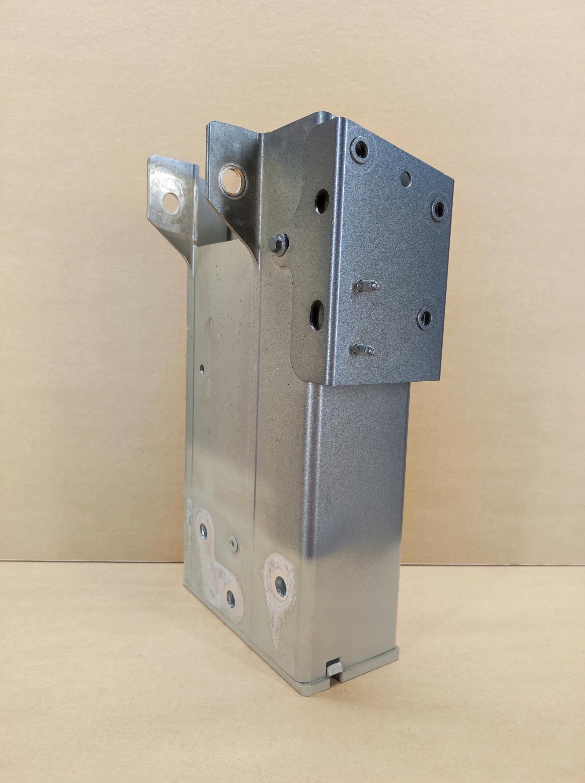 0629 31353996 - ПРАВАЯ РАЗДАВЛИВАЮЩАЯ ЗОНА VOLVO XC90 II ЦВЕТ 714