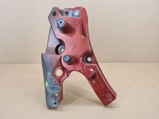 XC725 31424579 - ПРАВОЕ КРЕПЛЕНИЕ БРЫЗГОВИКА VOLVO XC60 II 725