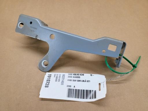 3263 31469383 - Правый кронштейн крепление крыла XC40 C40 621
