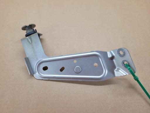 0344 31371011 - ПРАВЫЙ КРОНШТЕЙН КРЕПЛЕНИЕ КРЫЛА XC90 ЦВЕТ 711