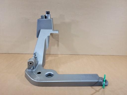 0431 32234762 - ПРАВЫЙ КРОНШТЕЙН ОКУЛЯР КРЕПЛЕНИЕ КРЫЛА XC40 727