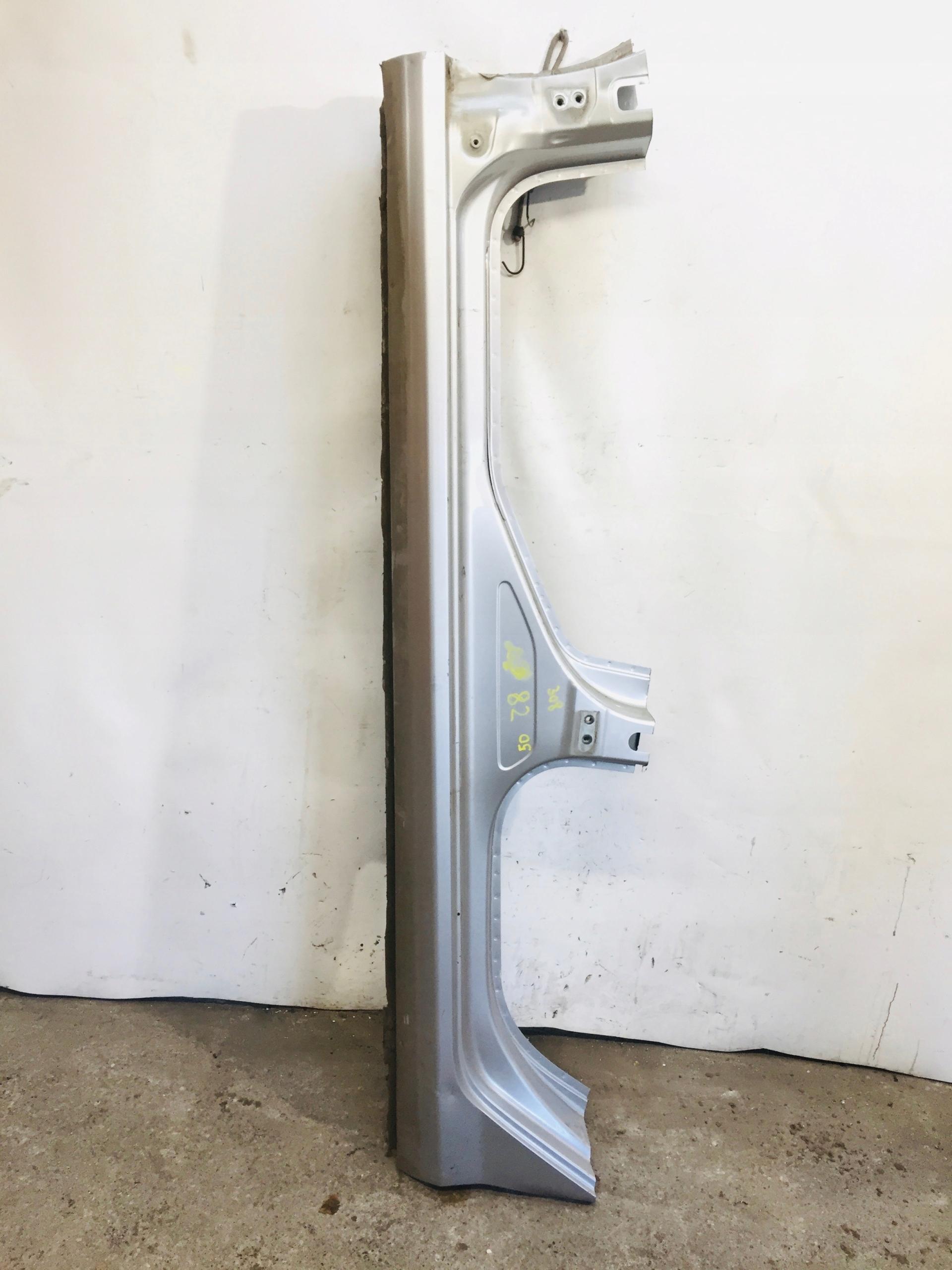 Левый порог PEUGEOT 308 T7 LIFT 5D #82