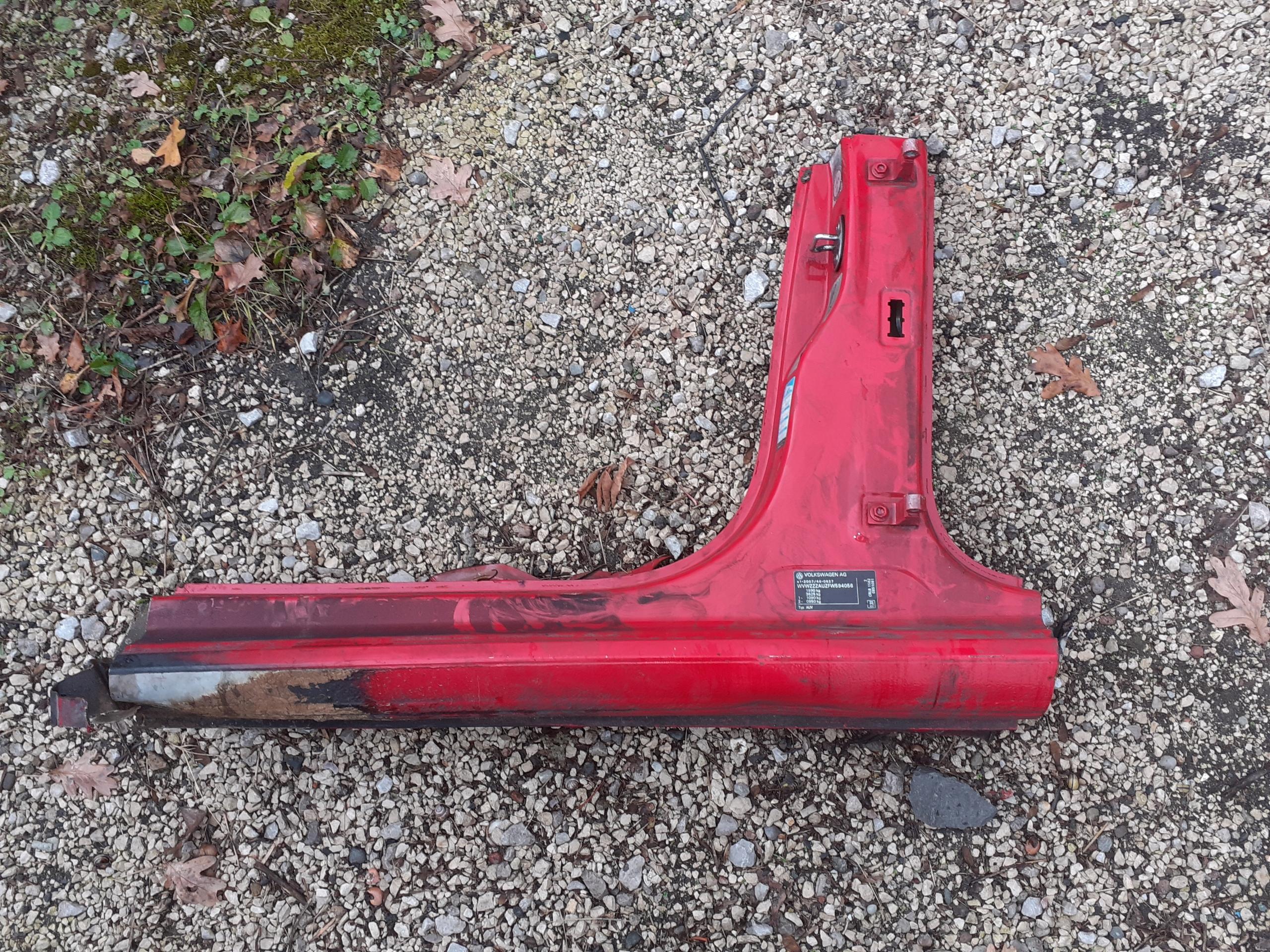 ЛЕВЫЙ ПОРОГ VW GOLF VII SPORTSVAN