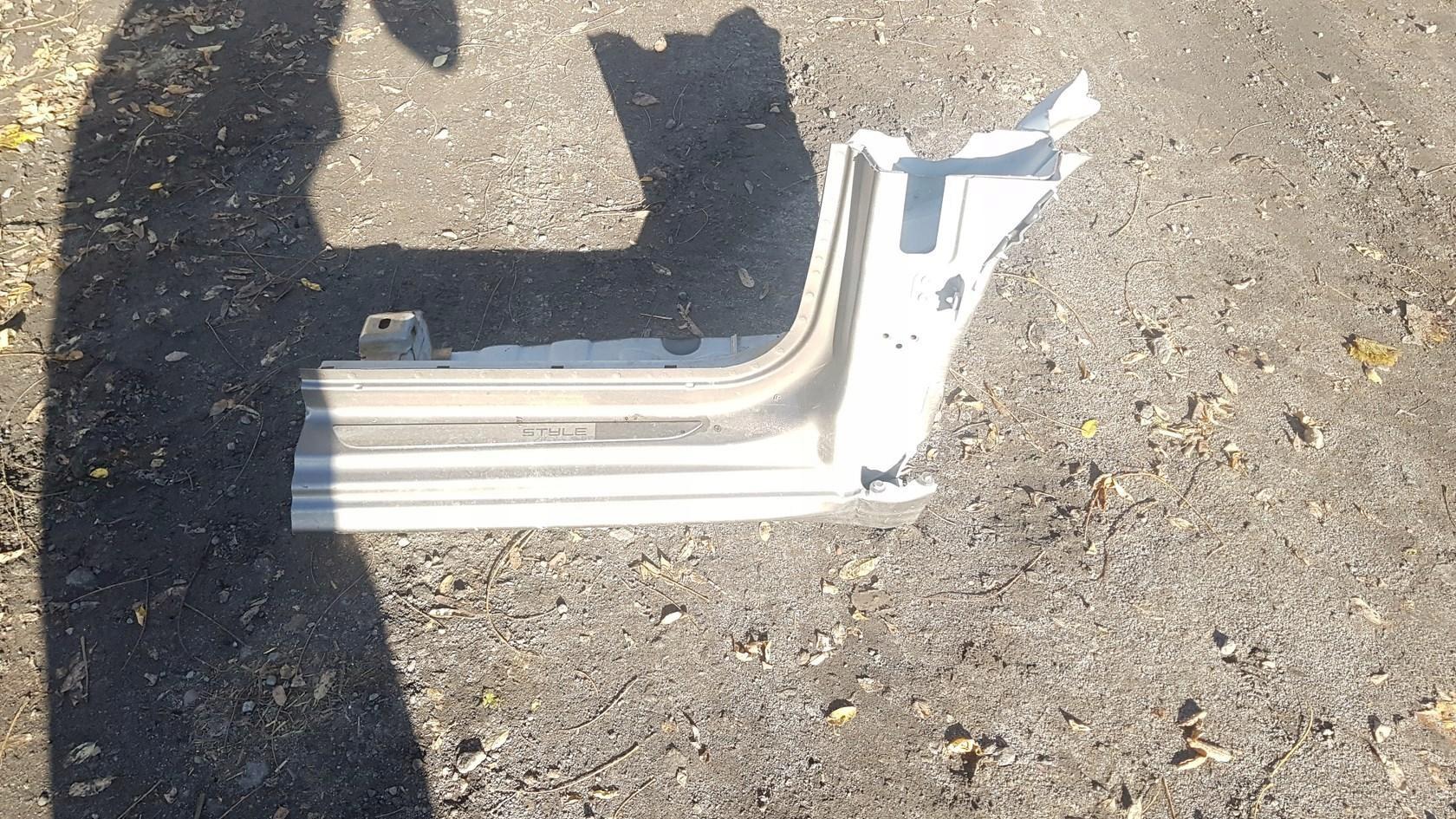 ПЕРЕДНИЙ ПРАВЫЙ ПОРОГ PEUGEOT 208