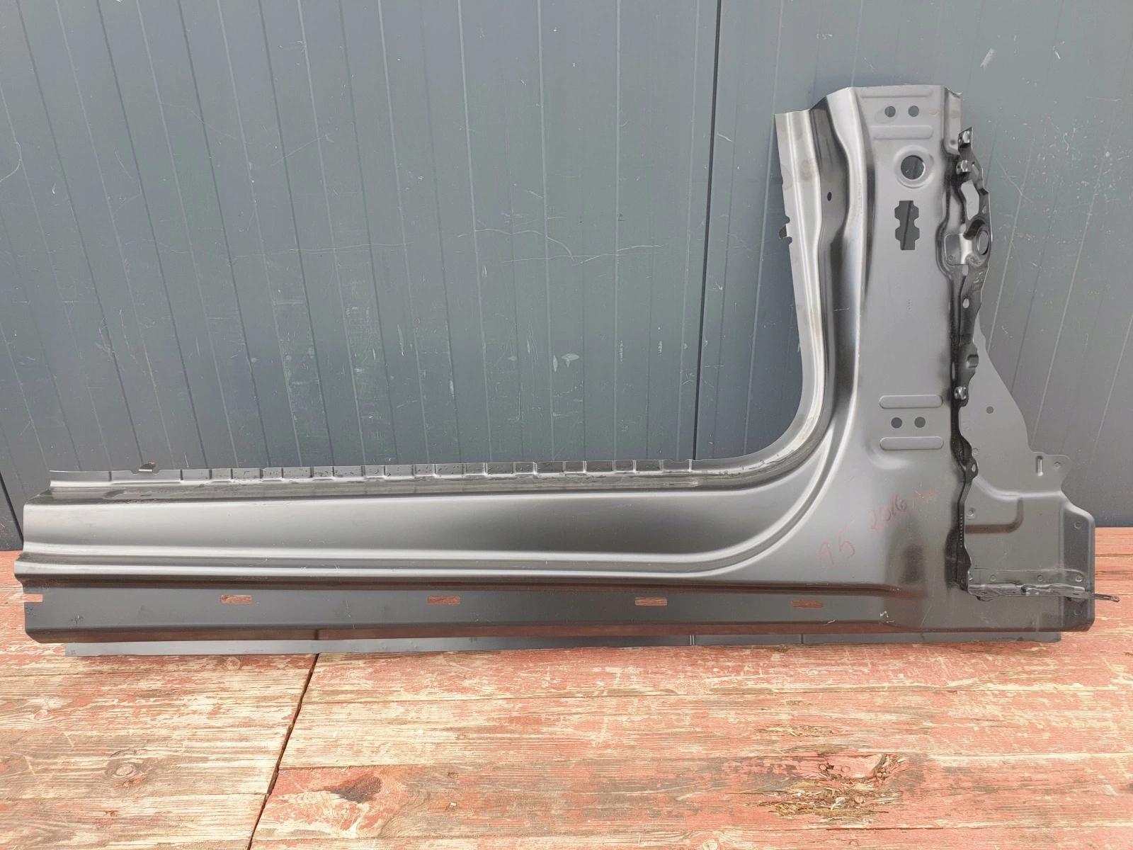 8W6809840A - Порог правая стойка AUDI A5 8W F5 2016-