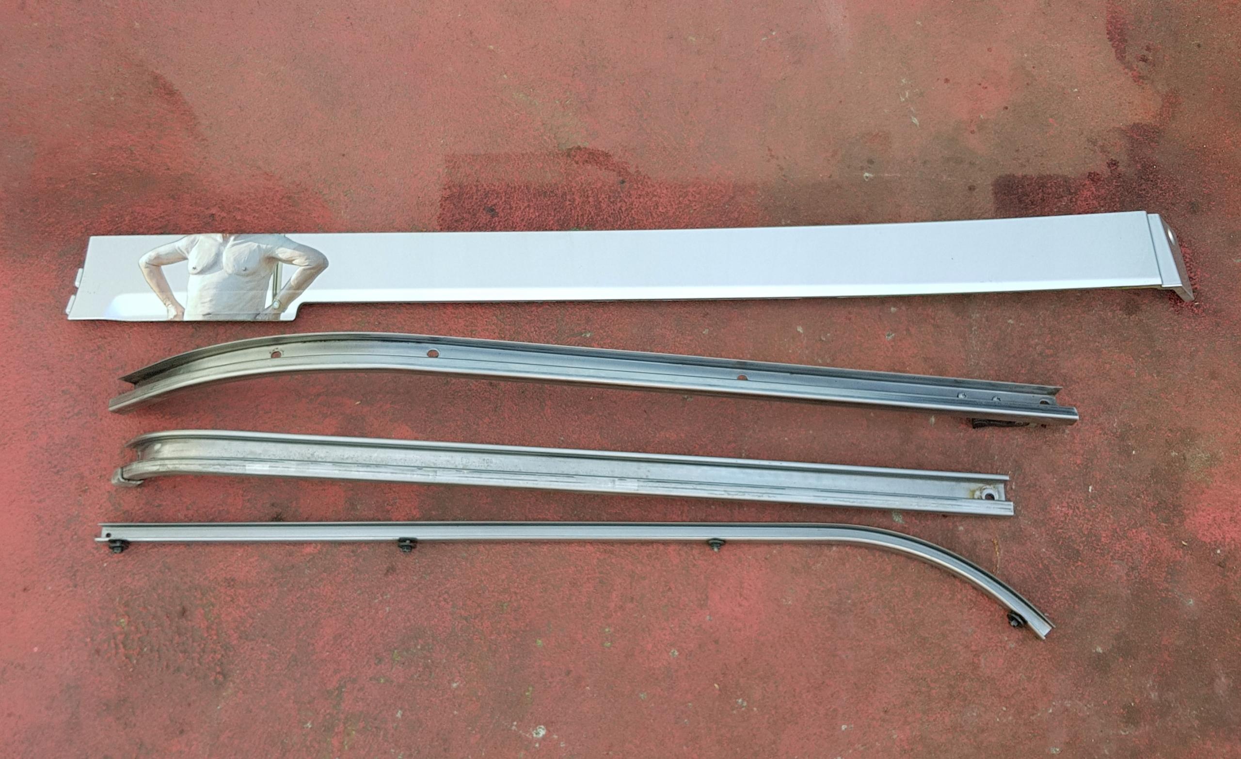 Направляющая крышка раздвижной двери VITO W639 03-