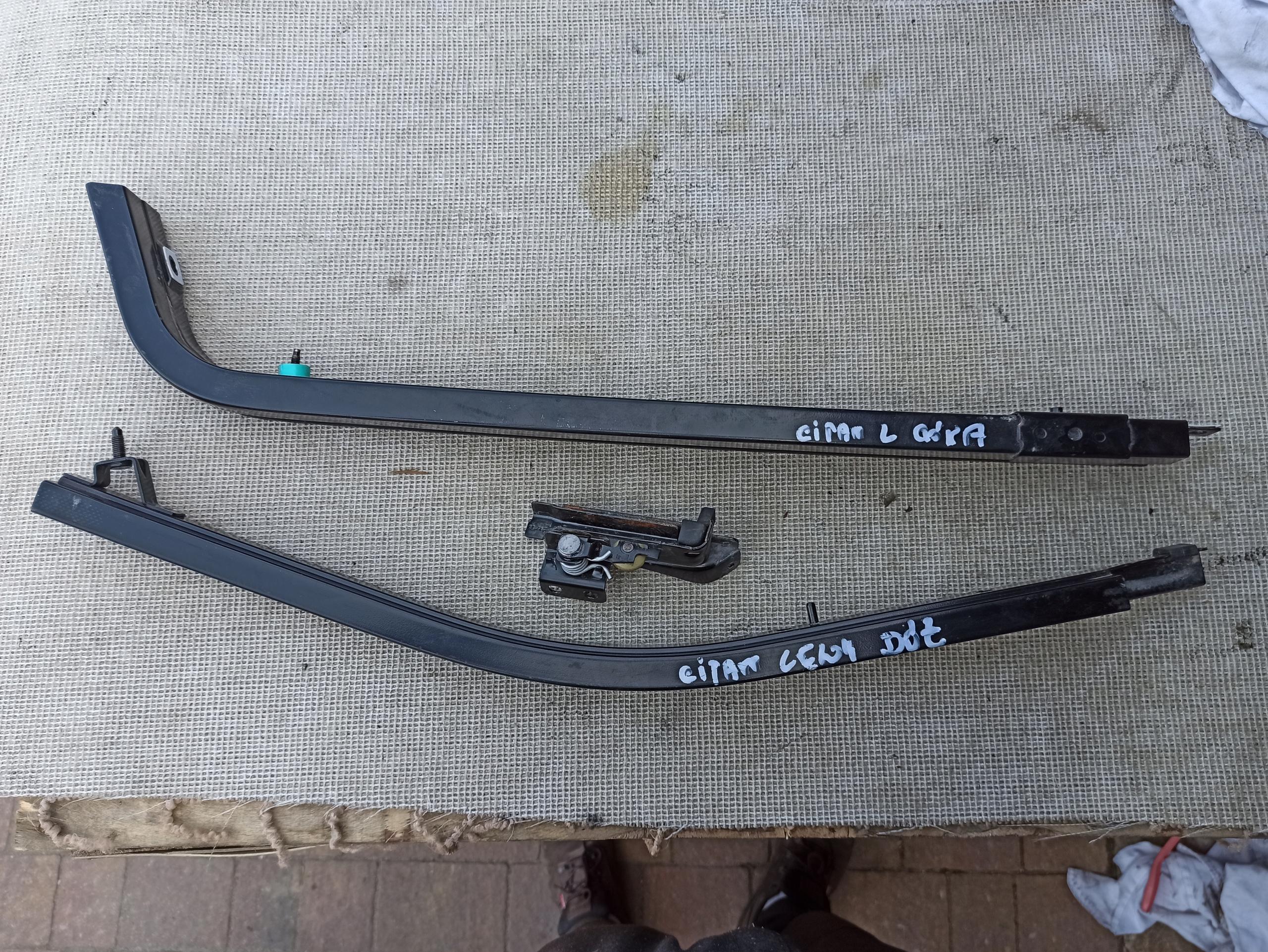 407641 - Направляющая рейка двери левая CITAN W415 18R