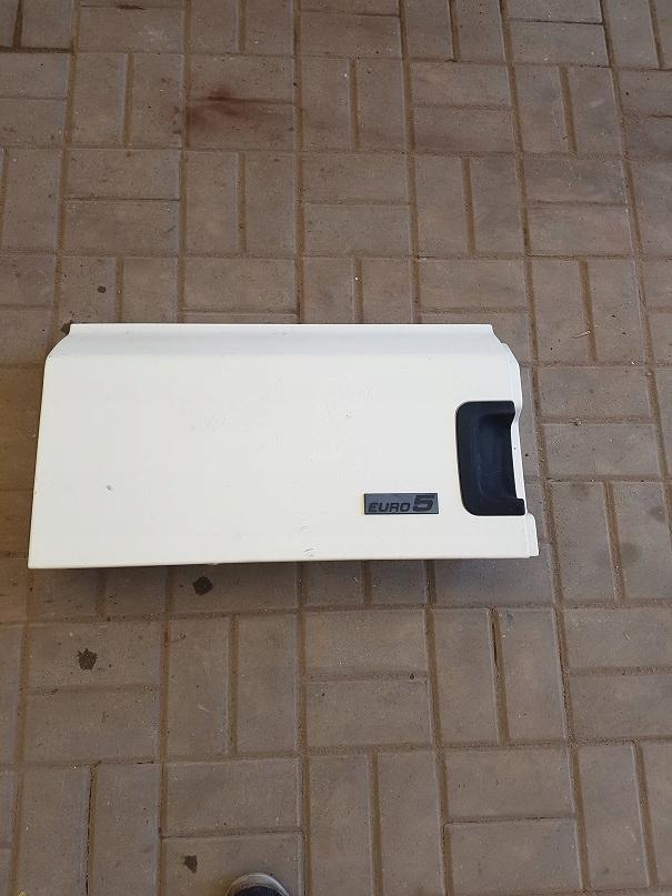 ПОДОВЖУВАЧ КАБІНИ МАТОЧИНИ DAF 65 75 85 CF