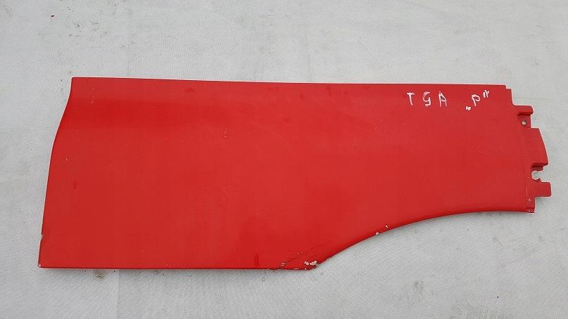 УДЛИНИТЕЛЬ СТУПЕНИ КАБИНЫ ПРАВОЕ MAN TGA TGX