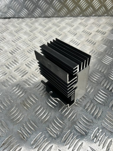 ПРЕОБРАЗОВАТЕЛЬ НАПРЯЖЕНИЯ 24В/12В SCANIA 4 R 1449522