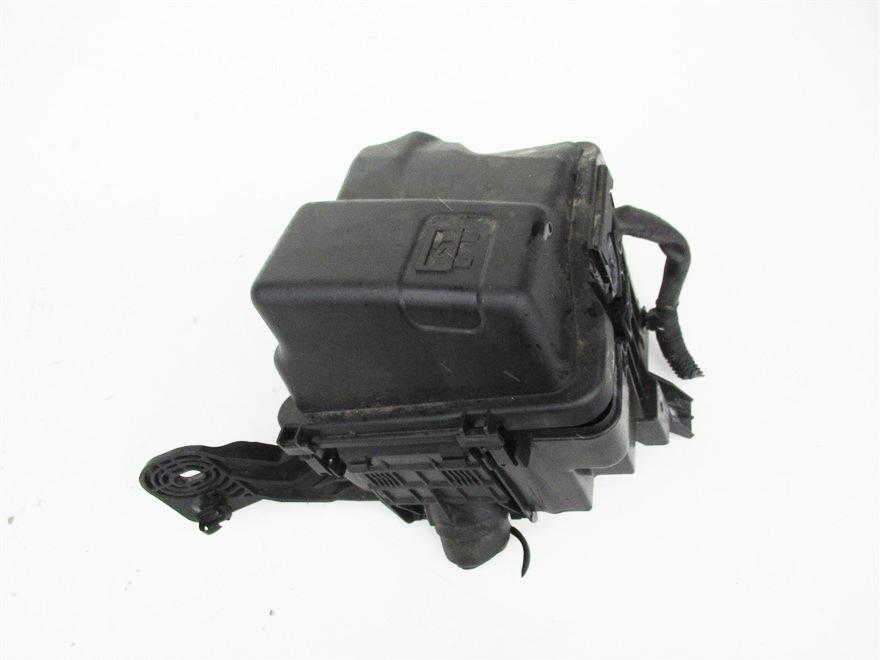 12447584399 - Блок предохранителей CITROEN C3 II 1.4 VTI 09-16r