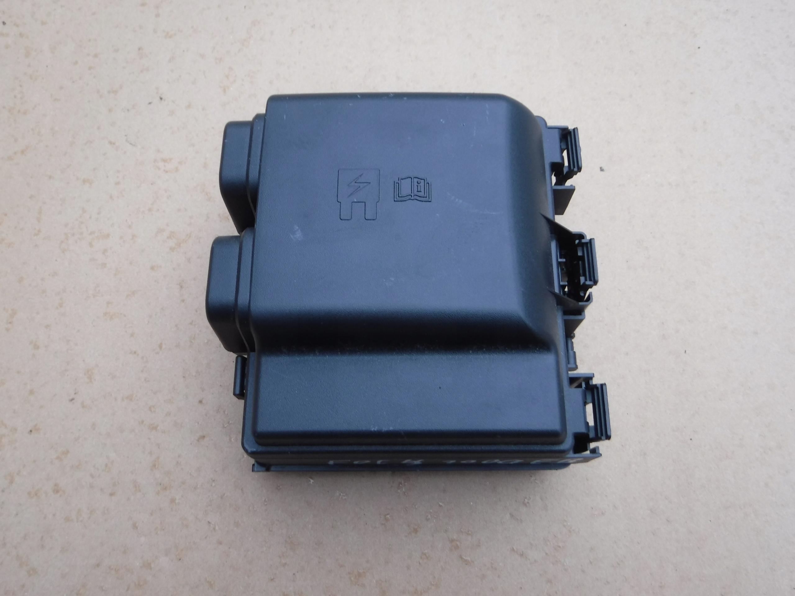 БЛОК ПРЕДОХРАНИТЕЛЕЙ FORD FOCUS MK4 2018 1.0