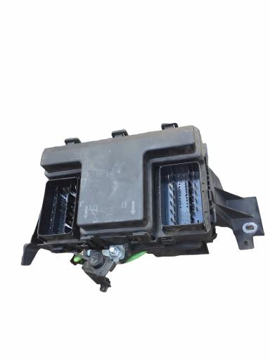 HG9T-14D068-BC - БЛОК ЗАПОБІЖНИКІВ FORD FUSION LIFT USA