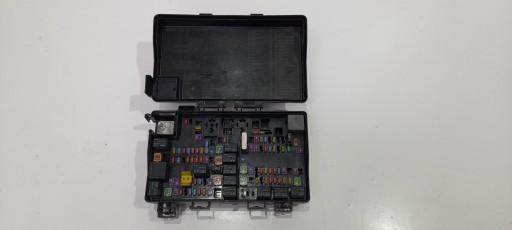 P68425200AB - Блок запобіжників jeep grand cherokee wk2