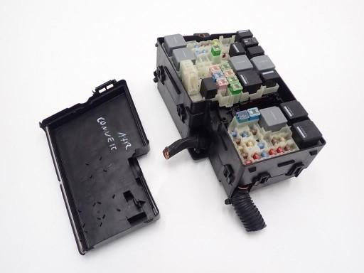 FT1T-14K733-SRF AV6T-14A142-AB - КОРОБКА ПРЕДОХРАНИТЕЛЕЙ CONNECT MK2 II 17R