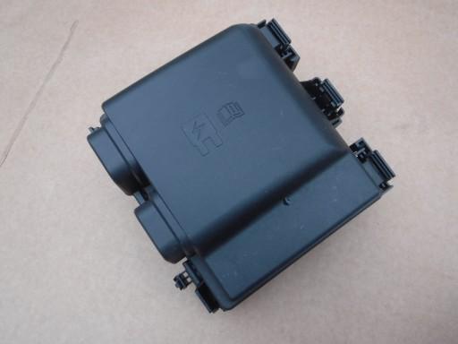 JX6T-14A068-AC - КОРОБКА ЗАПОБІЖНИКІВ ДЛЯ FORD FOCUS MK4 1.5 B