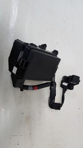 Блок запобіжників kia stonic crdi