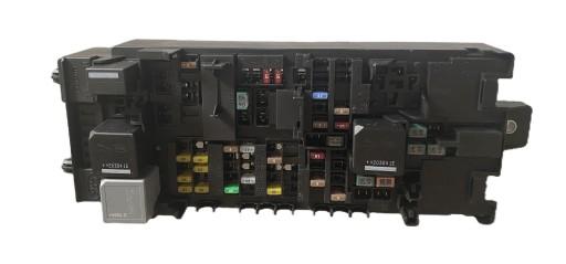MY32-14A073-BA - Блок предохранителей блок предохранителей land rover defender 2020+ oe