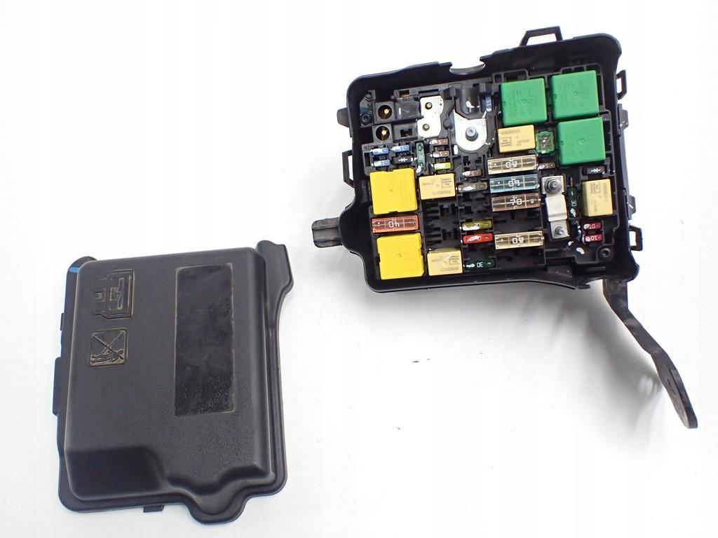 КОРОБКА ПРЕДОХРАНИТЕЛЕЙ ДЛЯ PEUGEOT 208 1.2 13R