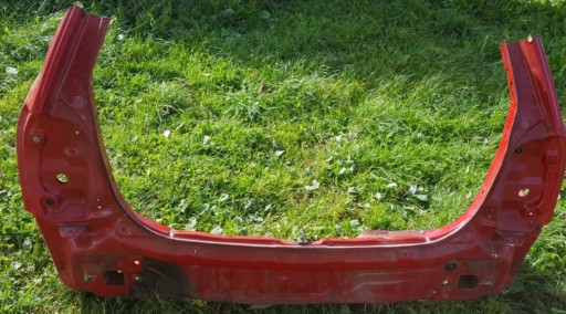 Накладка задня mazda 323f bj 98 - фарба SU