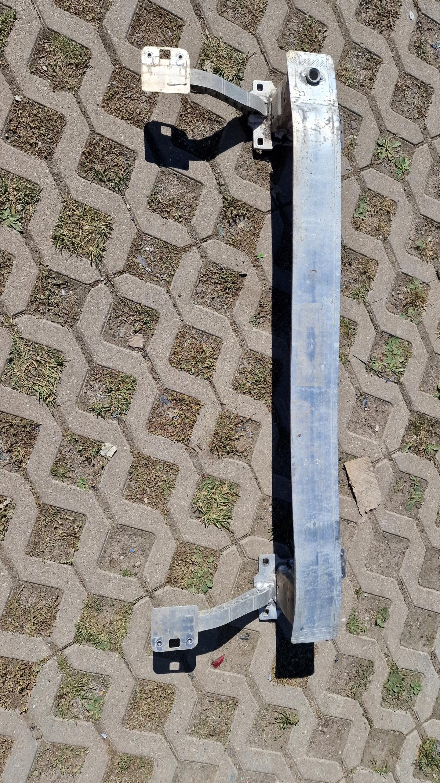 Peugeot 2008 9678452480 бампер передний