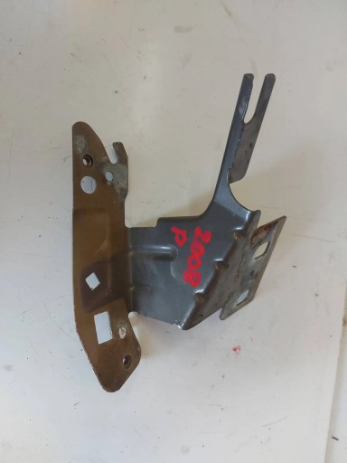 GRZ11815 - Peugeot 2008 и держатель пластины крепление переднего правого крыла