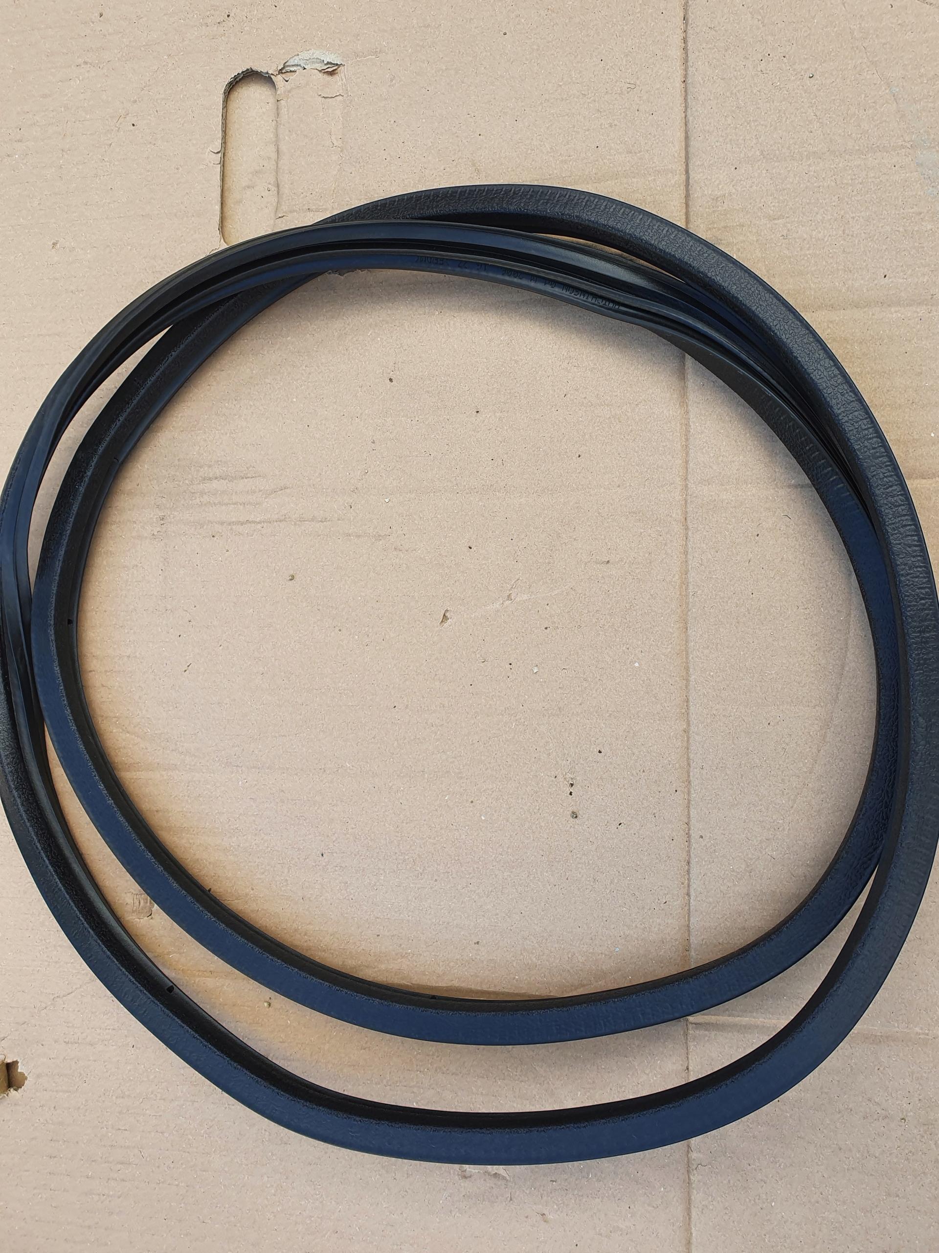 8707.83 - Peugeot 206 Універсал ущільнення скла кришки багажника